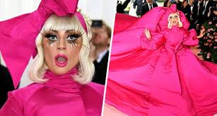 Tonton Lady Gaga Strip Down ‘Hold My Hand’ dalam Pertunjukan Intim Oscar